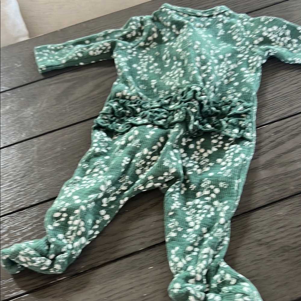 Jessica Simpson Green and White Footies One Piece